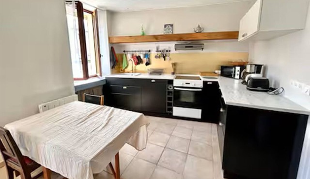 Village house in the heart of the Médoc-wifi-