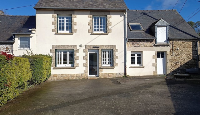 Village house ten minutes from the sea