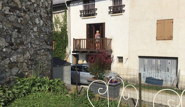Village house with balcony located in Camurac 1200 m above sea level.