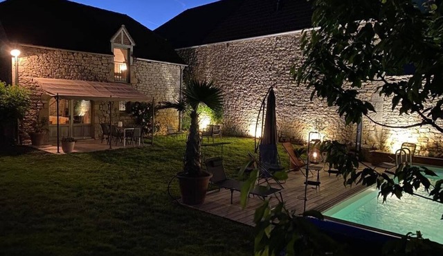 Village house with private pool gite-loubaribas