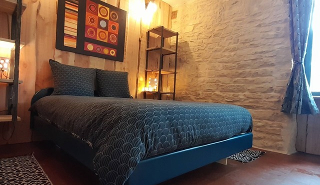 Village house with small salon for wellness, relaxation and escape!