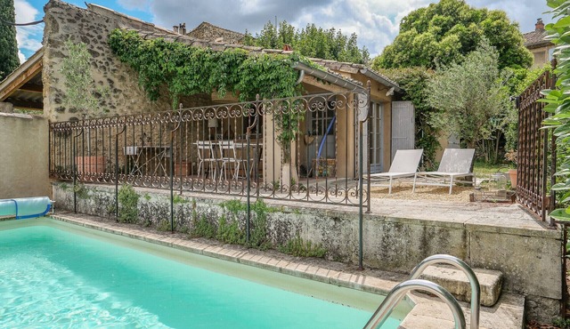 Village house with swimming pool and pétanque court – Rochegude, Drôme Provençale