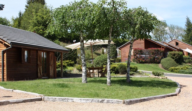 village of 14 cottages in comfortable chalets