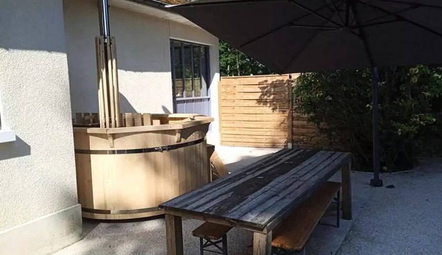 Village of Champagne * - La Taniere 10 people