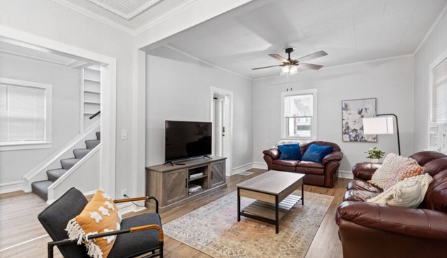 Village of Fairport - 2 BDRM w/Onsite Parking