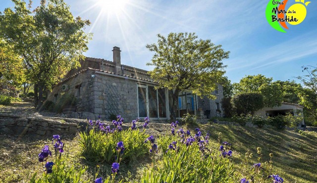 Village of Holiday Cottages Mas de la Bastide
