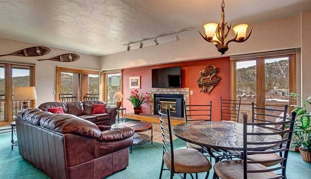 Village Penthouse At Wetterhorn Condo: Ski-In/Out