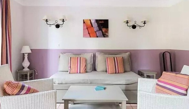 Village Pierre & Vacances Pont Royal in Provence - Apartment for 8 people - 2 bedrooms + 1 sleeping area - Balcony