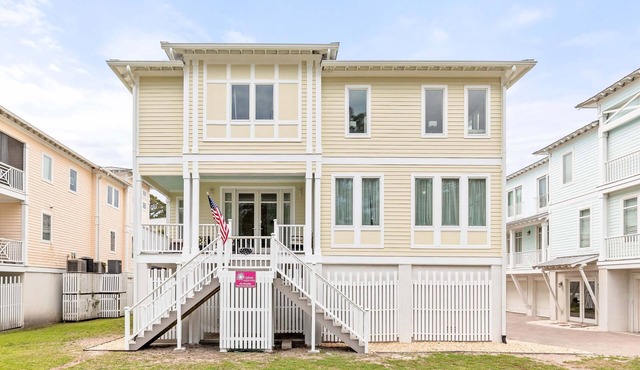 Village Place 6B | Townhome, Elevator, Game Room!