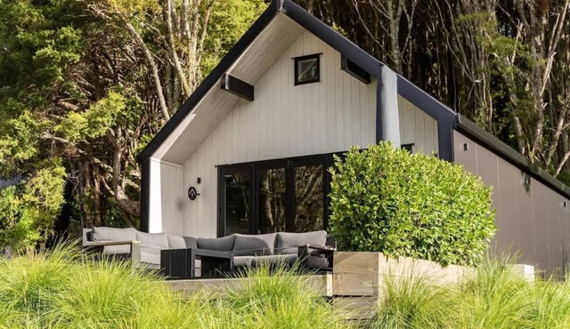 Villas 3–5: Family Retreat – 3 Villas Near the Beach, Sleeps 10+