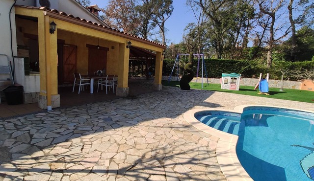 VILLAS COSETTE VILLA MARTINA with swimming pool,