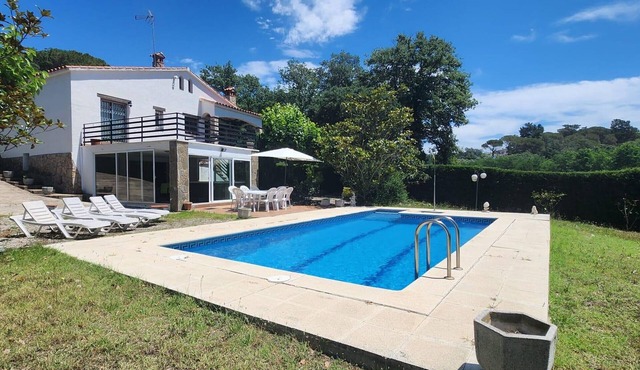 VILLAS COSETTE - VILLA MARTINA en Urb. Can Carbonell - Costa Brava