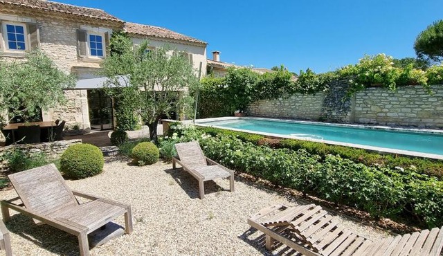 VILLAS DU LUBERON - CLOS VITALINE