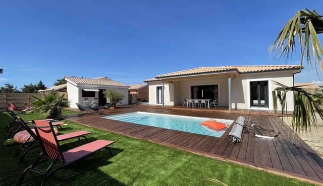 VillasHomeClet - Villa Palm Beach ⭐️ Swimming pool ⭐️ Terrace ⭐️ AC ⭐️ 4 bedrooms