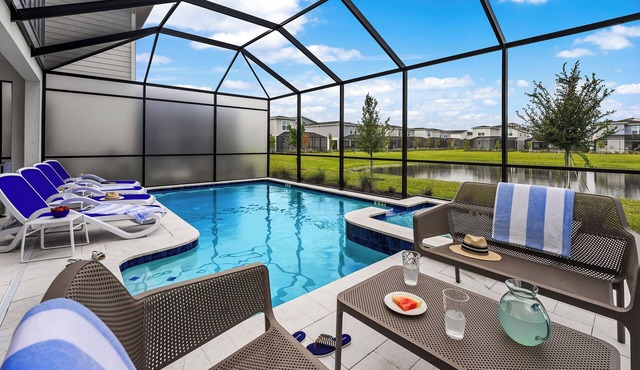 Villatel Orlando Resort, 7 Bedroom Home, Private Pool & Themed-Room