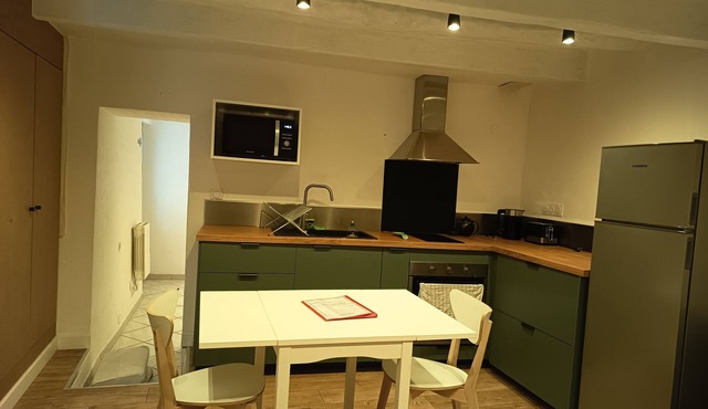 Villeneuve-les-avignon, historic center