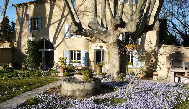 Villeneuve lez Avignon, in the countryside, pretty pavilionT2 40m2.