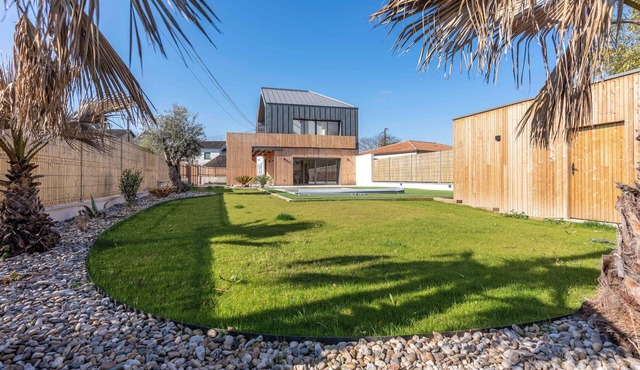 Villeréal - Luxury gîte with swimming pool, ideal for 10 people