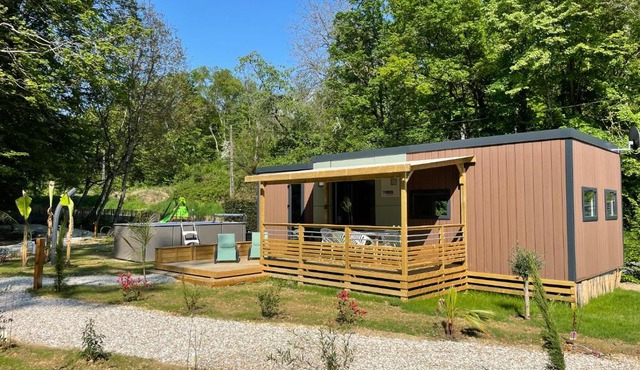Vinéa Cottages - Hébergements Touristiques, Terrasse et Piscine privative