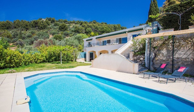 VINAIGRIER HILLS VI3086 by RIVIERA HOLIDAY HOMES