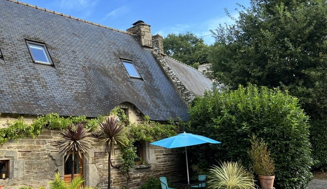 Vine Cottage - Vine, Bamboo and Wisteria Cottages. Peaceful countryside retreat.