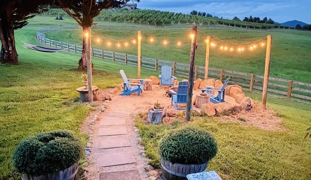 Vineyard Carriage House with High Speed Internet.