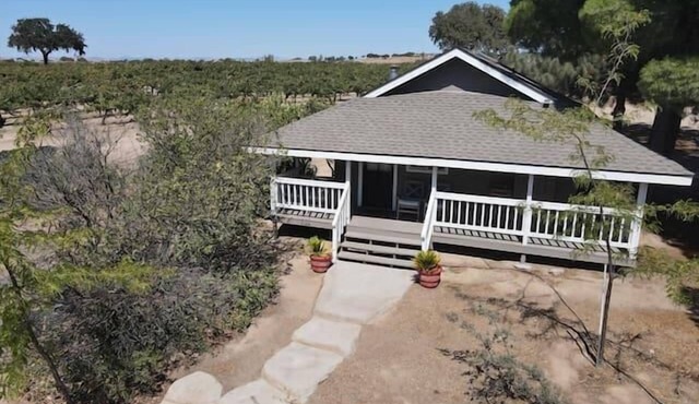 Vineyard Cottage - Cottage on vineyard with loft, views, fireplace, bbq