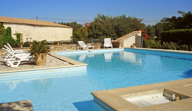 Vineyard cottage classified 4* with large pool between Carcassonne and Narbonne