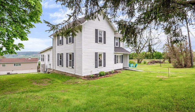 Vineyard & Lake Views | Newly Remodeled | Pet Friendly