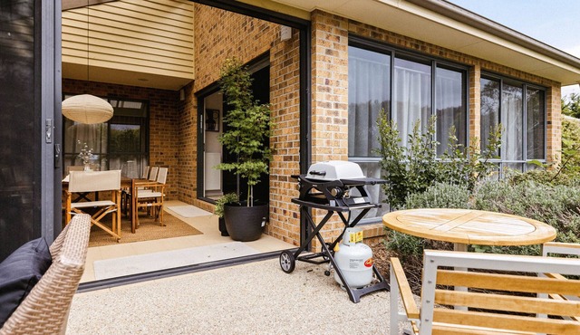 Vineyard Lane Winery Escape