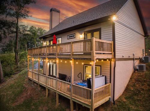 Vineyard Mountaintop Cottage