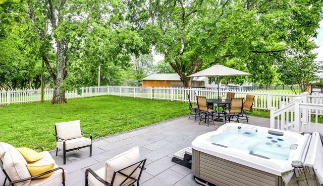 Vineyard Retreat at George Vest Historical Home