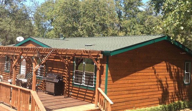 Vineyard View Cottage in Fair Play - located on Winery Estate!