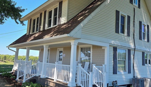 Vineyards Edge, a charming retreat located in the heart of wine country!