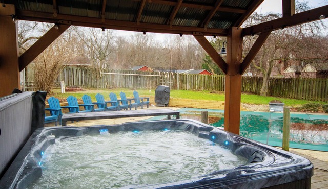 Vino Villa - Cozy Escape near Wineries & Lake