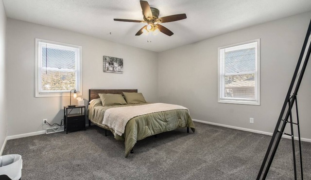 Vintage 4bd: Hot Tub - Pool - Golf Courses - Family Friendly