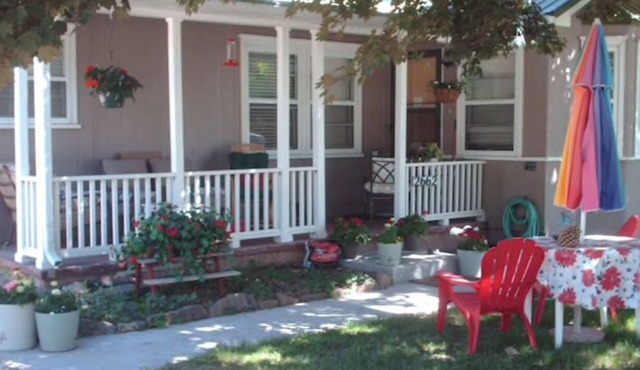 Vintage Bungalow In Heart of Town Durango