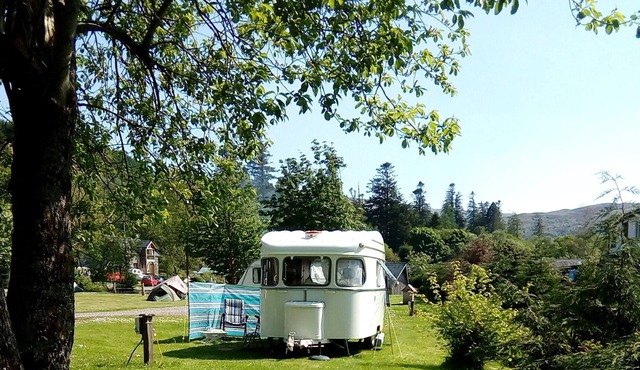 Vintage Caravan - On quiet coastal village campsite, ready for your arrival