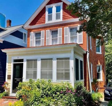 Vintage Charm: Annapolis Retreat