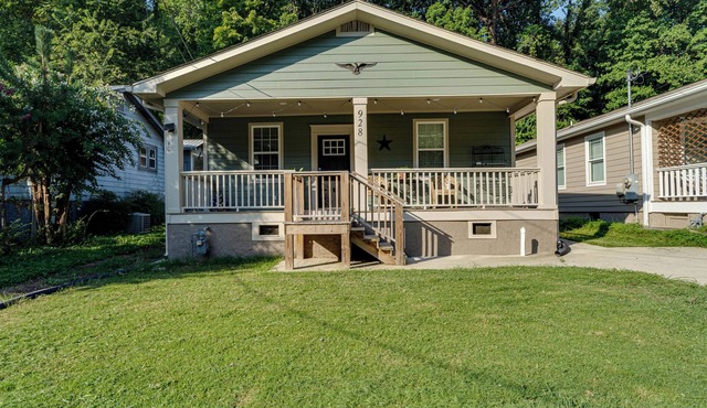 Vintage Charm, Modern Living, 5 minutes to downtown Chattanooga