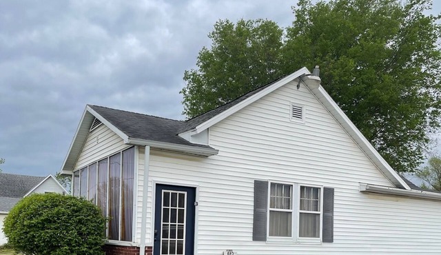 Vintage Charmer on Main Street