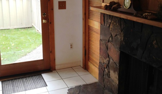 Vintage Condo:View of Bald Mt,in heart of Ketchum,steps from River Run Ski Lodge