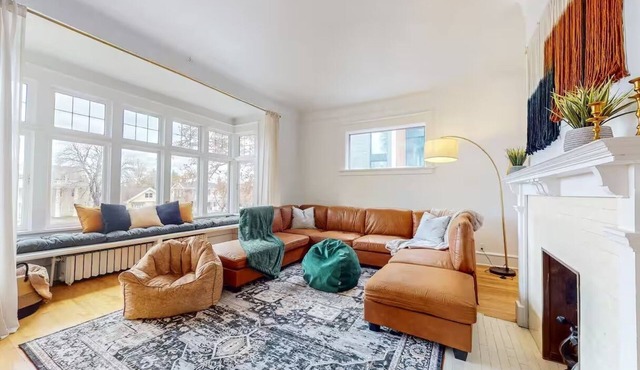 Vintage Cozy Retreat in Heart of Salt Lake City!