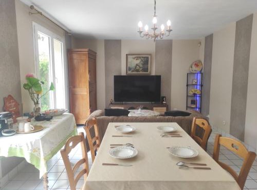 Vintage Crossroads Inn