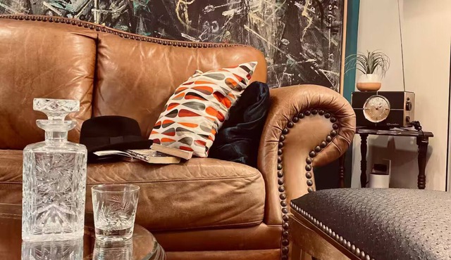 Vintage decor for a retro-chic stay near Montreal - 35 min Airport