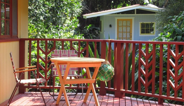 Vintage Farmhouse and Botanical Garden