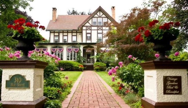 Vintage Gardens Bed & Breakfast