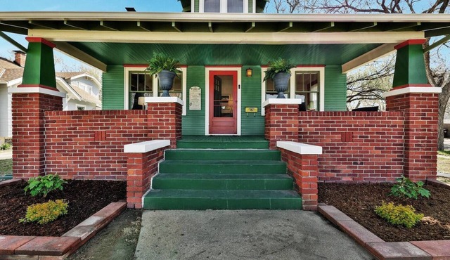 Vintage Home Facing Golf Course!
