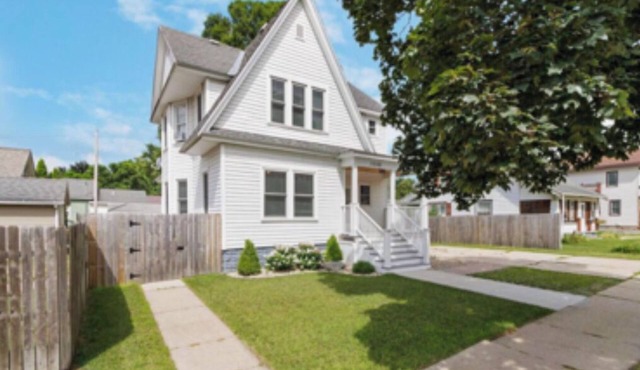 Vintage Home in Portage, WI