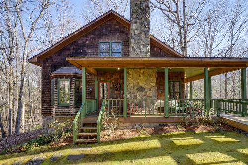 Vintage Home Nestled in the Woods of Smoky Mtns